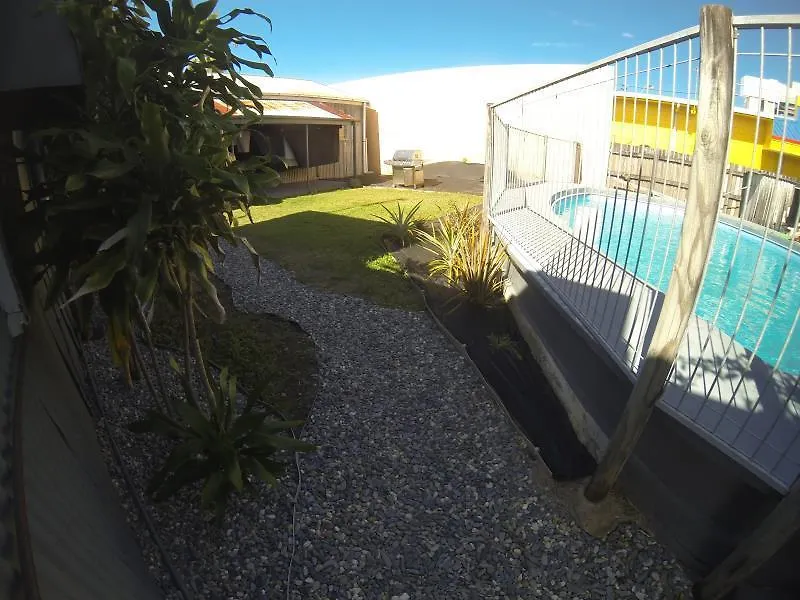 Aussiewolf Share House Hotel Cairns 2*,  Austrália